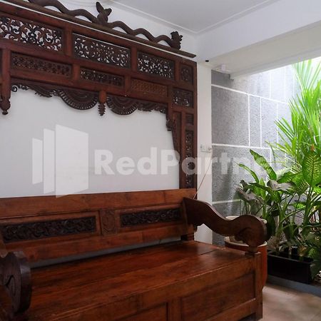 Hotel Ndliman House Near Ugm Jogja Mitra Reddoorz Kejayan Zewnętrze zdjęcie